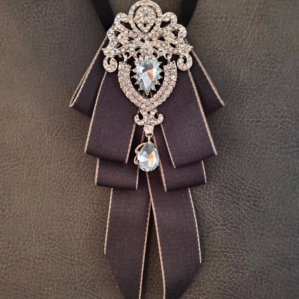 NEW England Prince Crystal Bow tie Groom wedding - Picture 8 of 8
